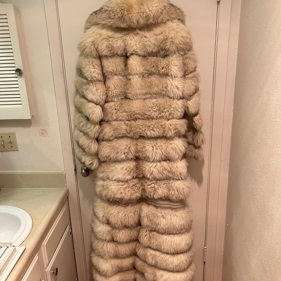 Fox coat: maxi, midi, 3/4 and bomber: - Picture 2 of 16